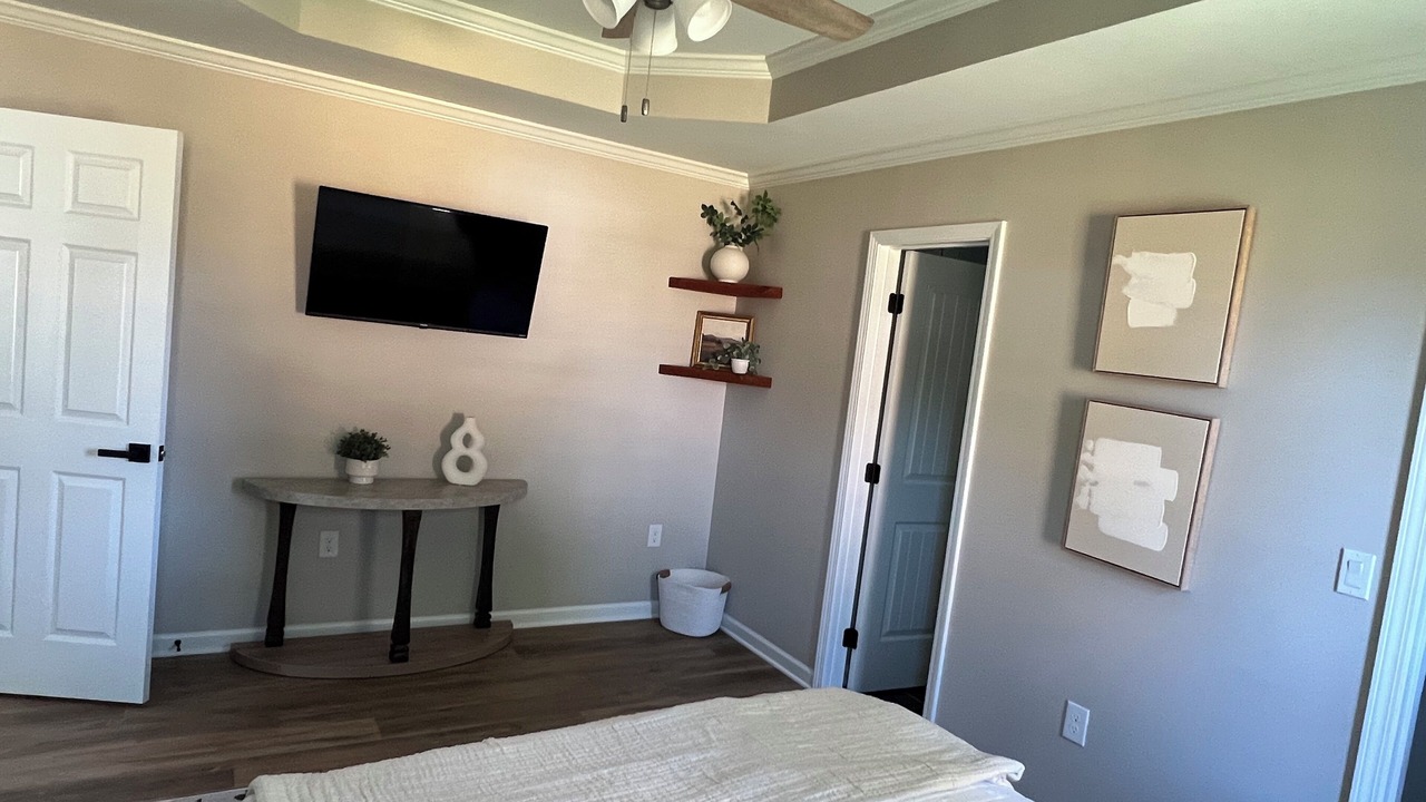Photo of Bedroom in Montevallo