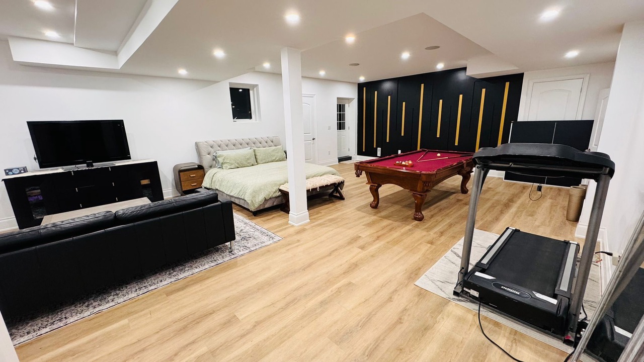 Photo of Livingroom in Caledon