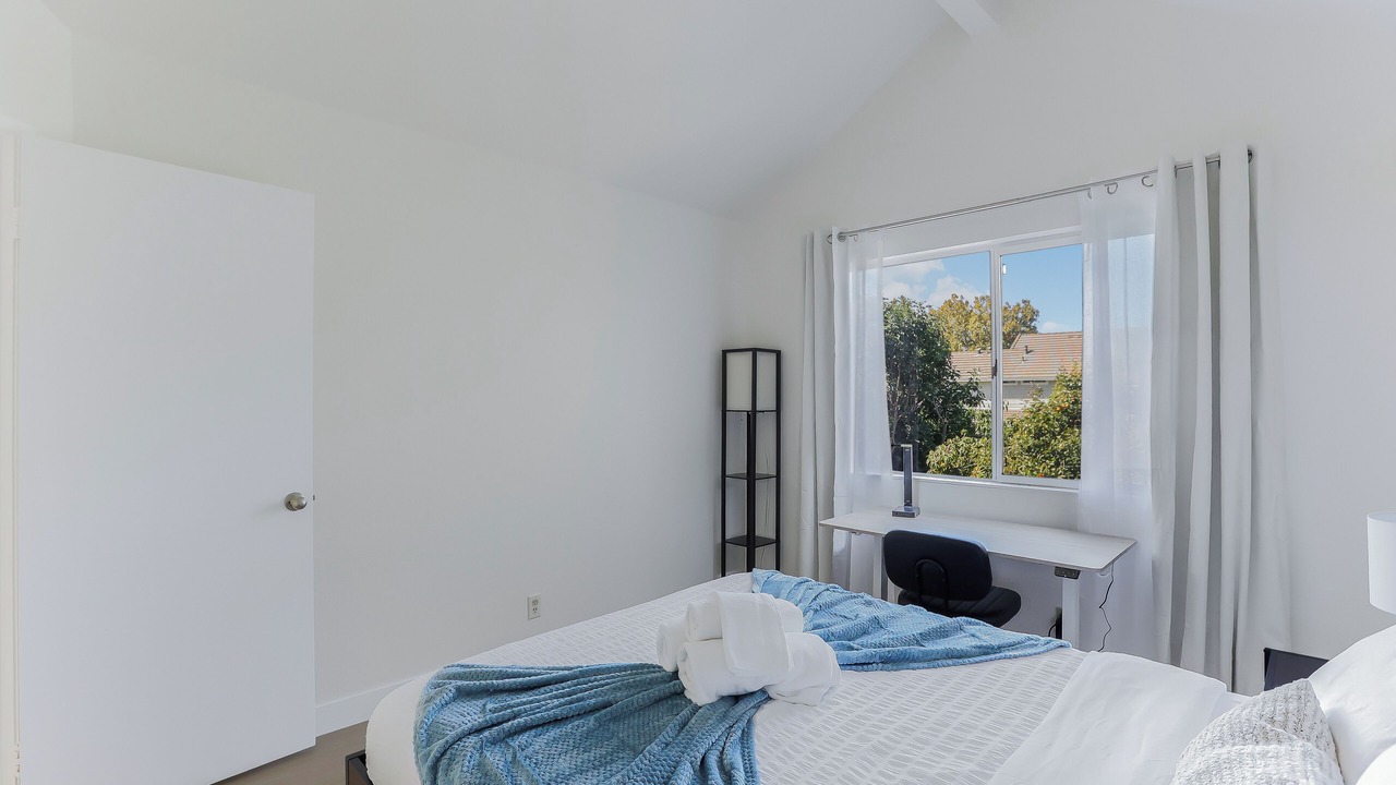 Photo of Bedroom in Townsend