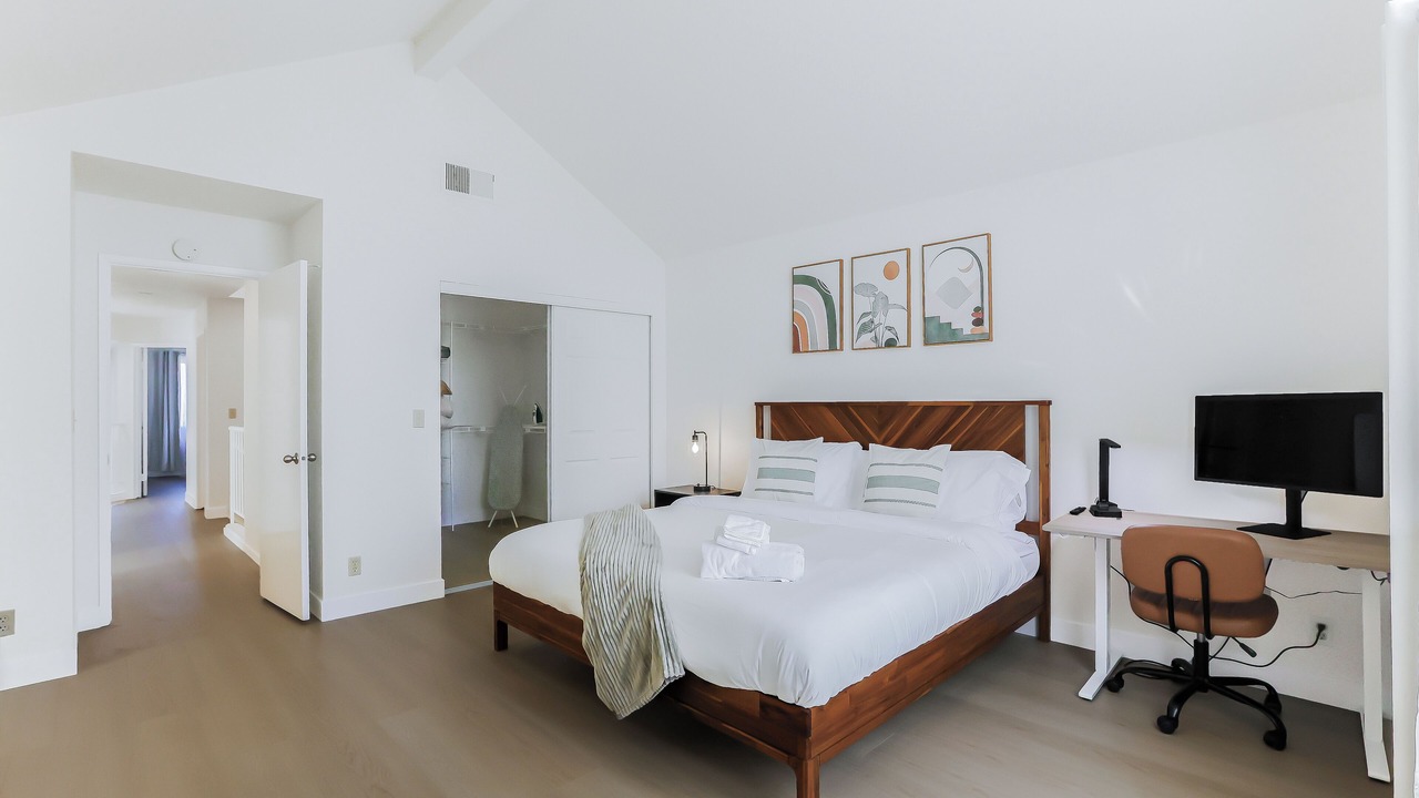 Photo of Bedroom in Townsend