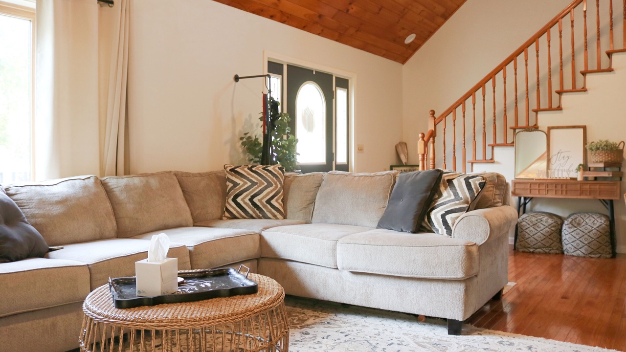 Photo of Livingroom in Jamestown