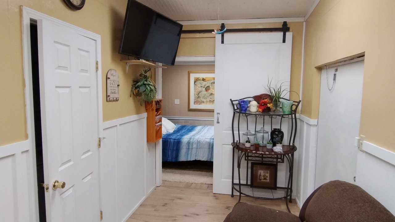 Photo of Livingroom in Northeast Pensacola