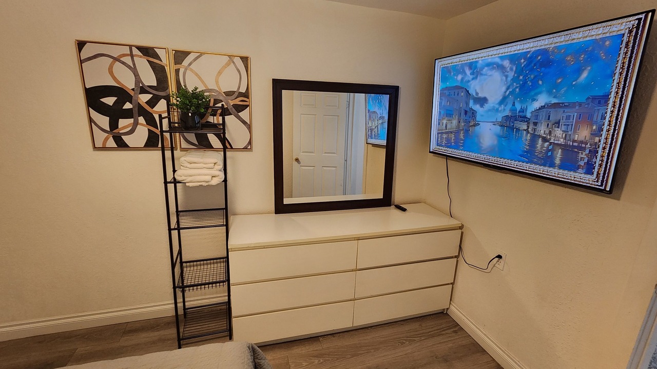 Photo of Bedroom in Los Angeles