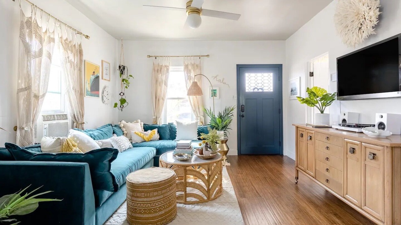 Photo of Livingroom in Belmont Heights