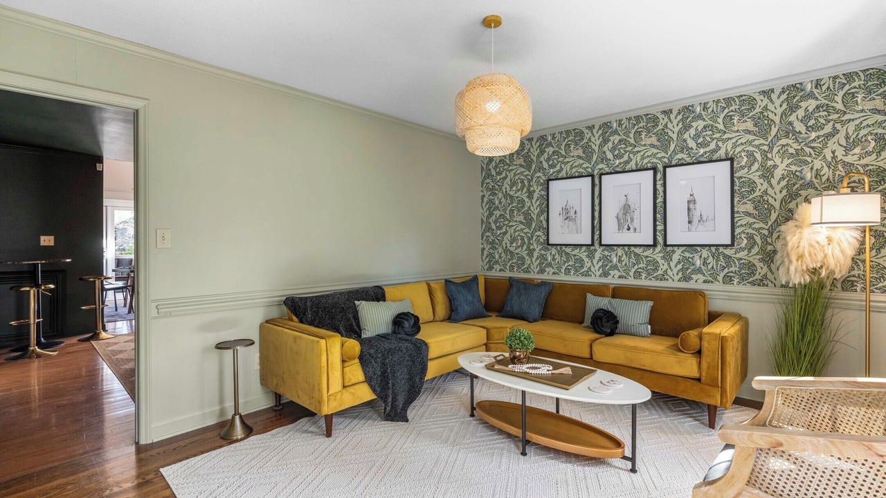 Photo of Livingroom in Southwest Raleigh