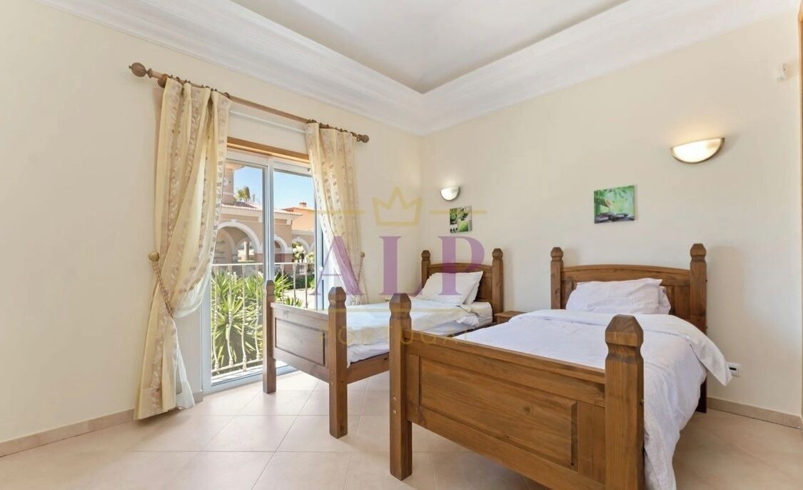 Photo of Bedroom in Atalaia
