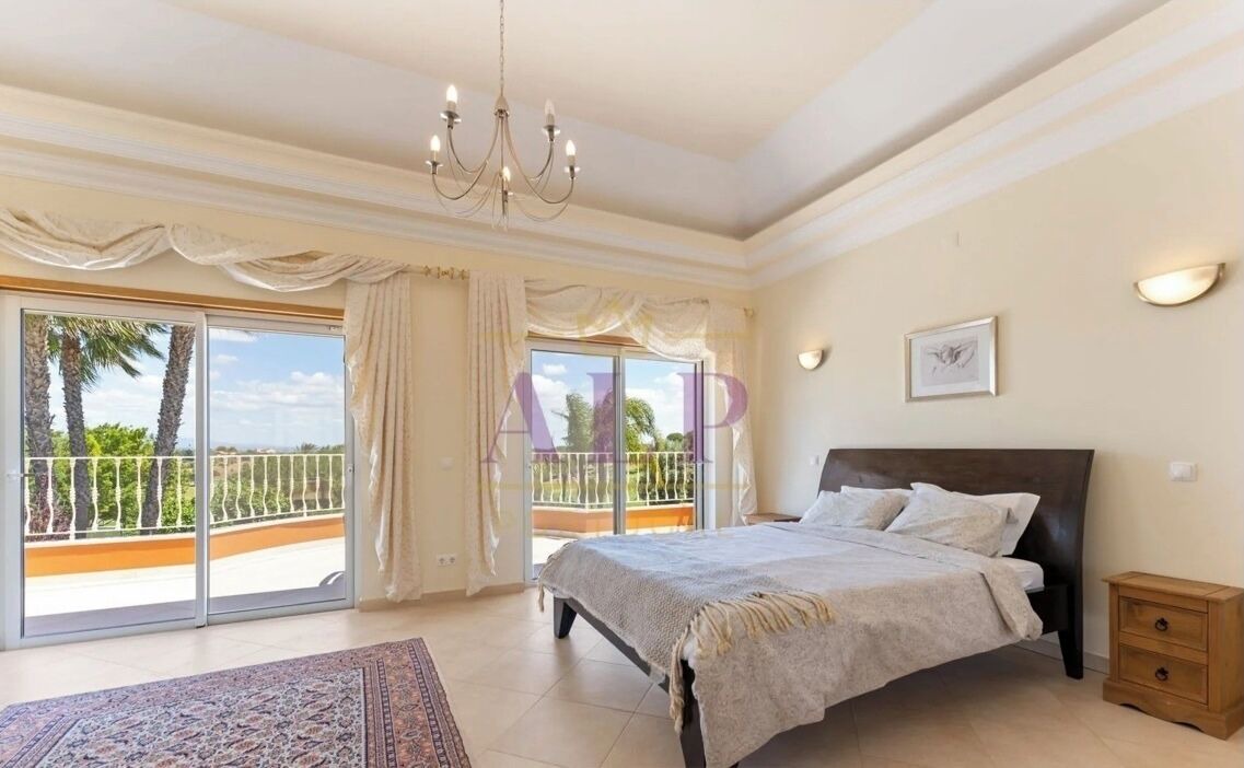 Photo of Bedroom in Atalaia