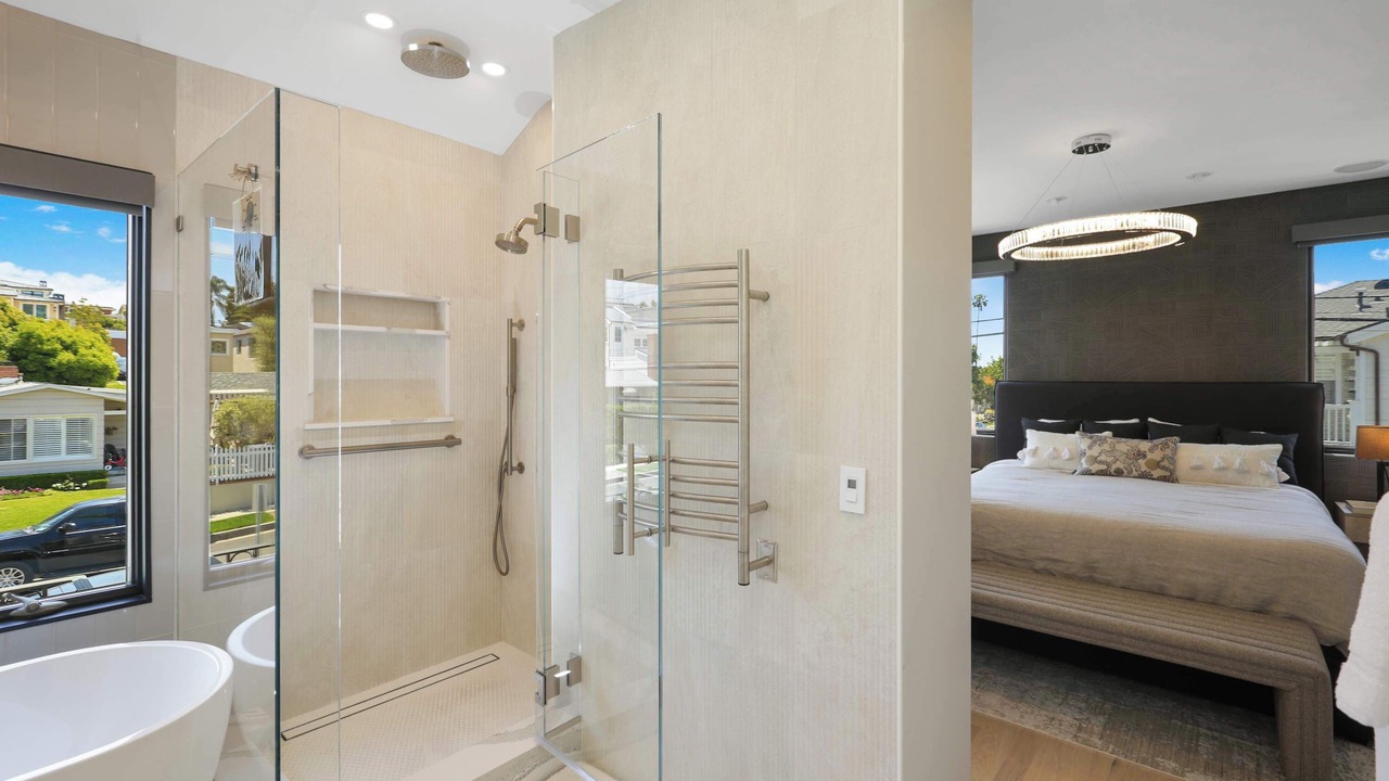 Photo of Bathroom in Corona del Mar