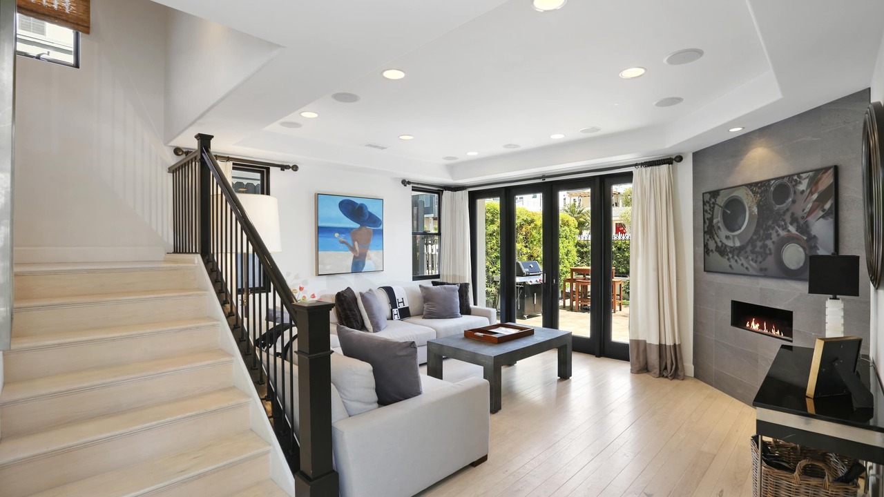 Photo of Livingroom in Corona del Mar