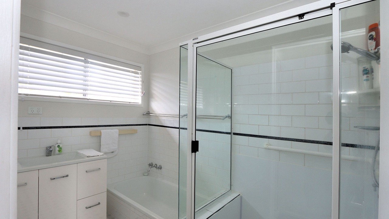 Photo of Bathroom in Innes Park