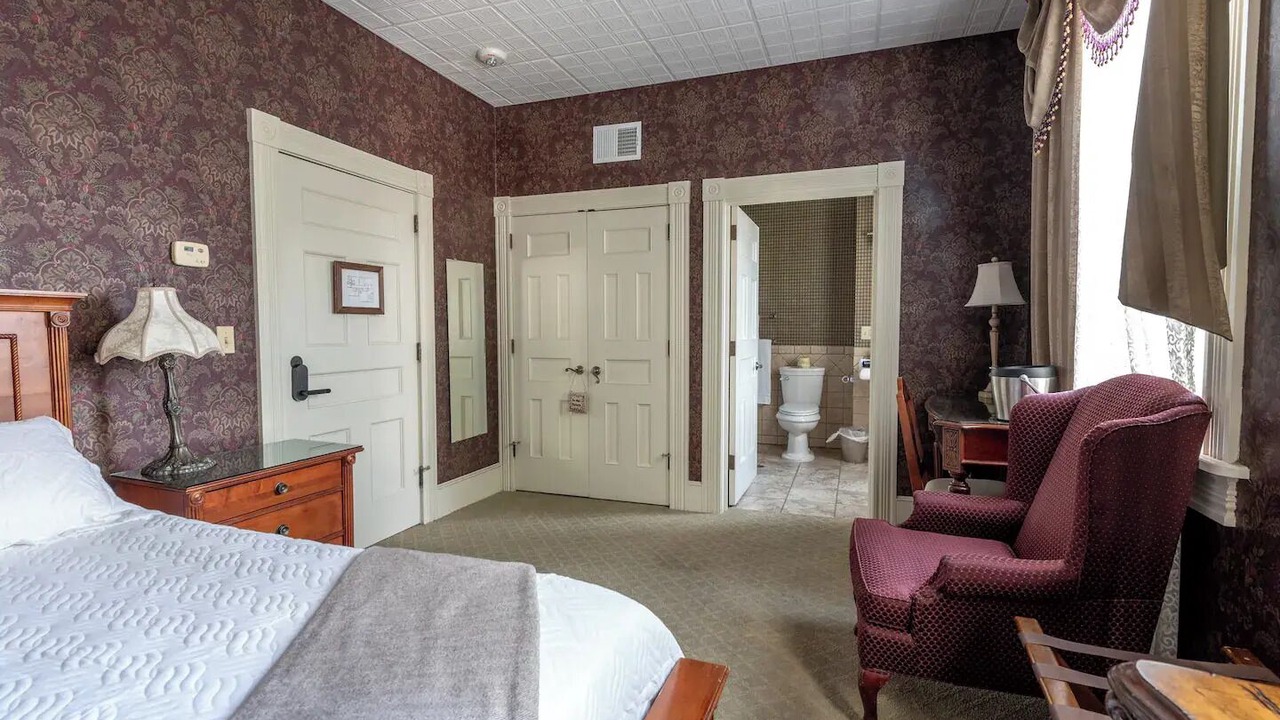 Photo of Bedroom in Geneseo