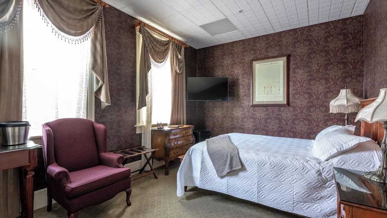 Photo of Bedroom in Geneseo
