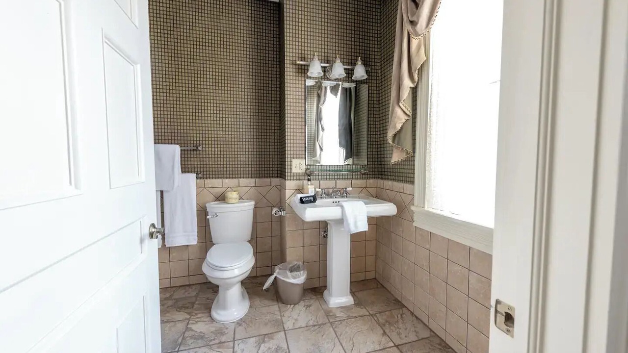 Photo of Bathroom in Geneseo