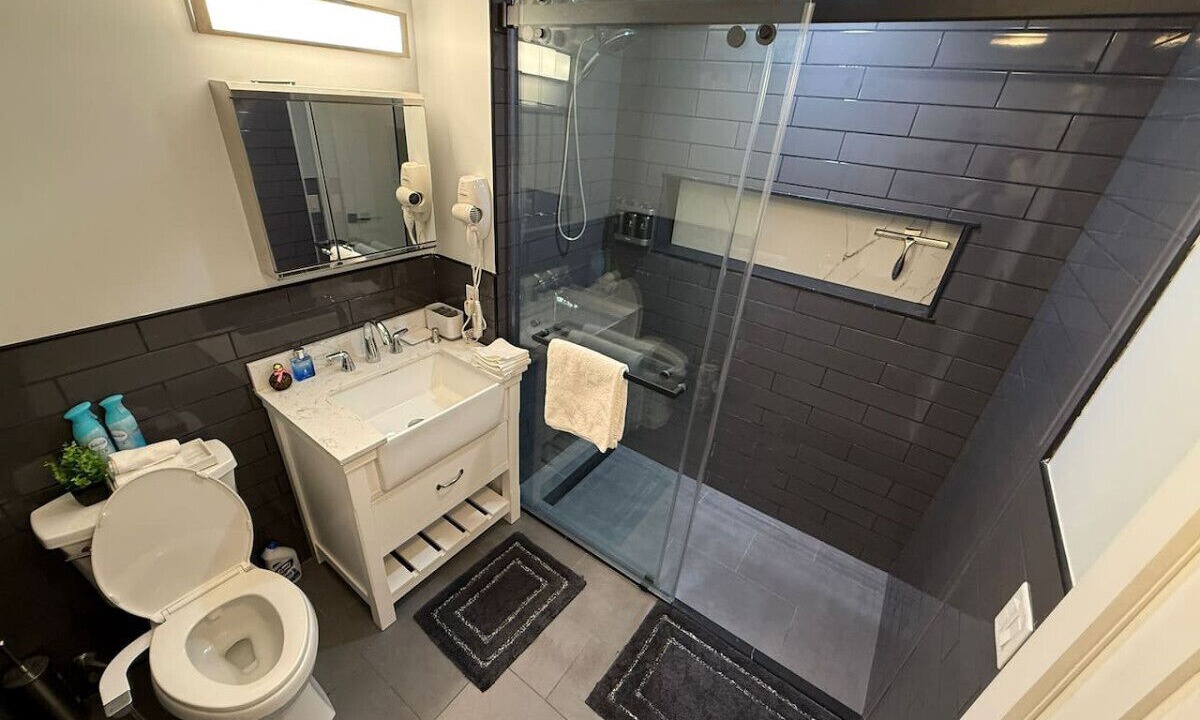 Photo of Bathroom in Paterson