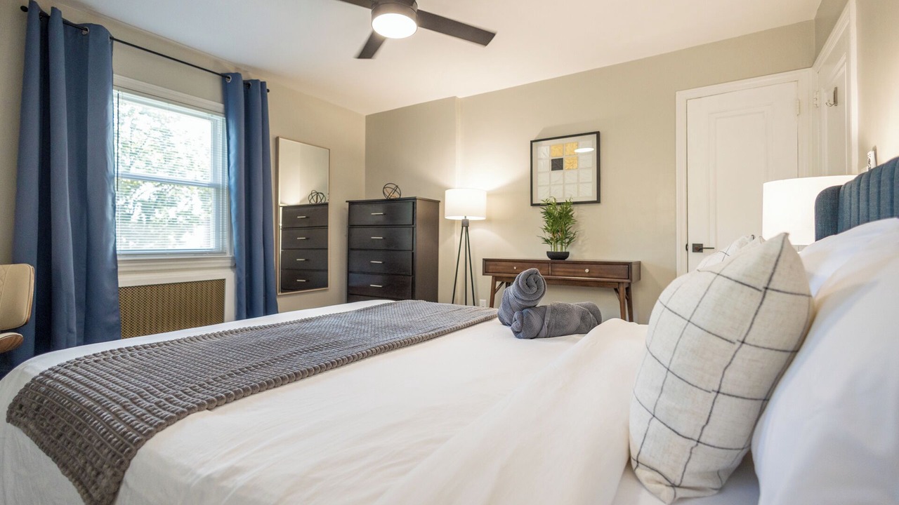 Photo of Bedroom in Hawthorne