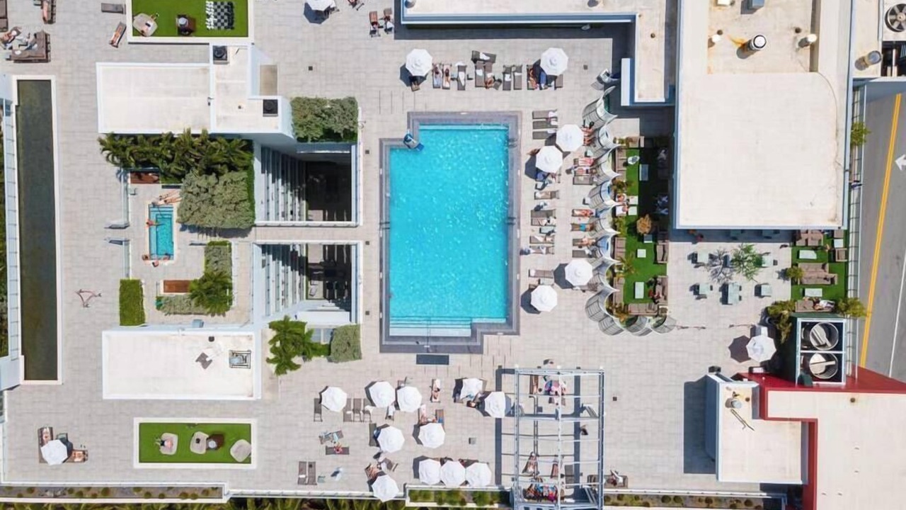Photo of Outdoor in Hollywood