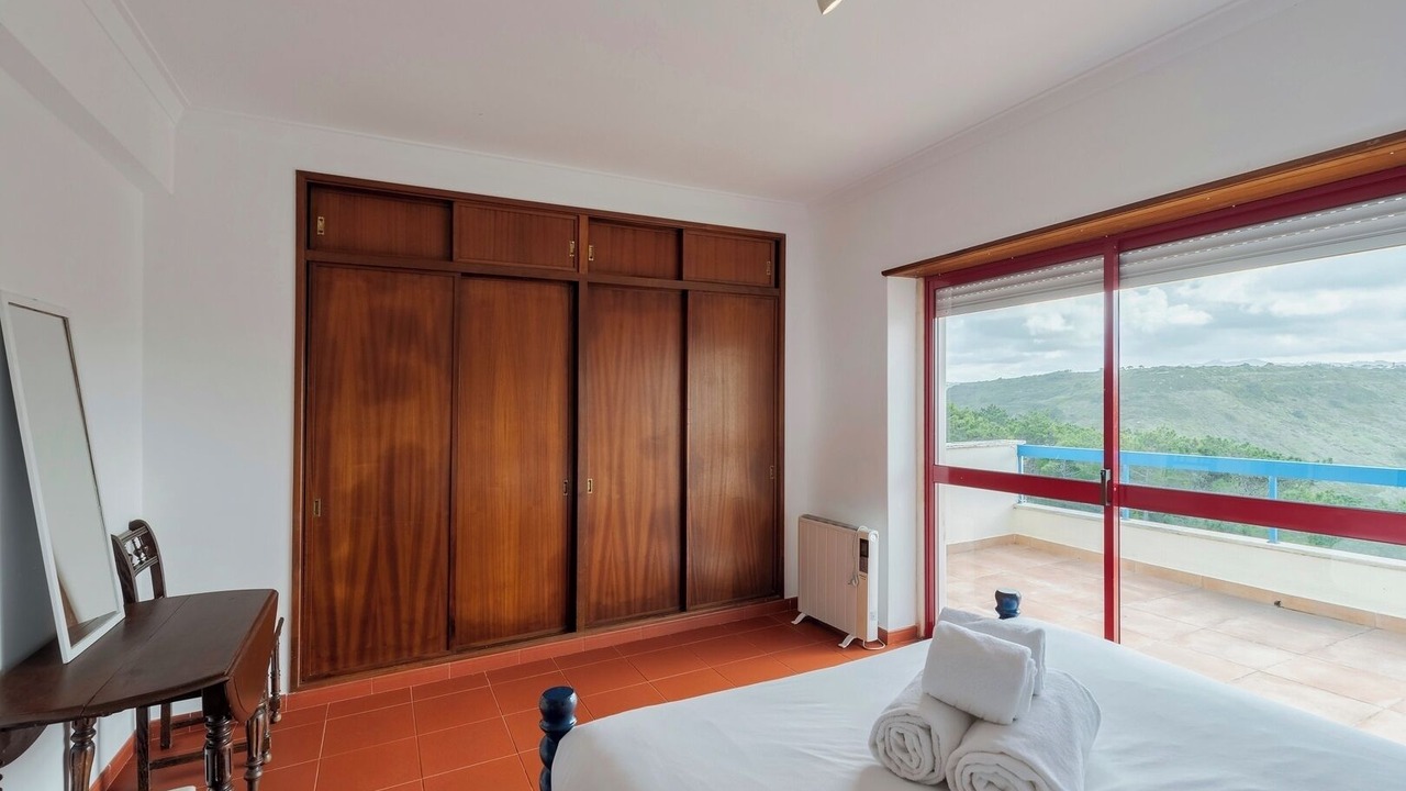 Photo of Bedroom in Magoito