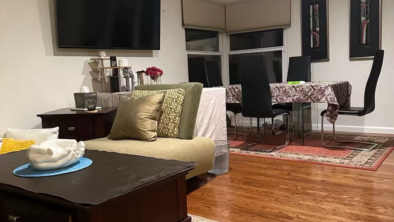 Photo of Livingroom in Midway