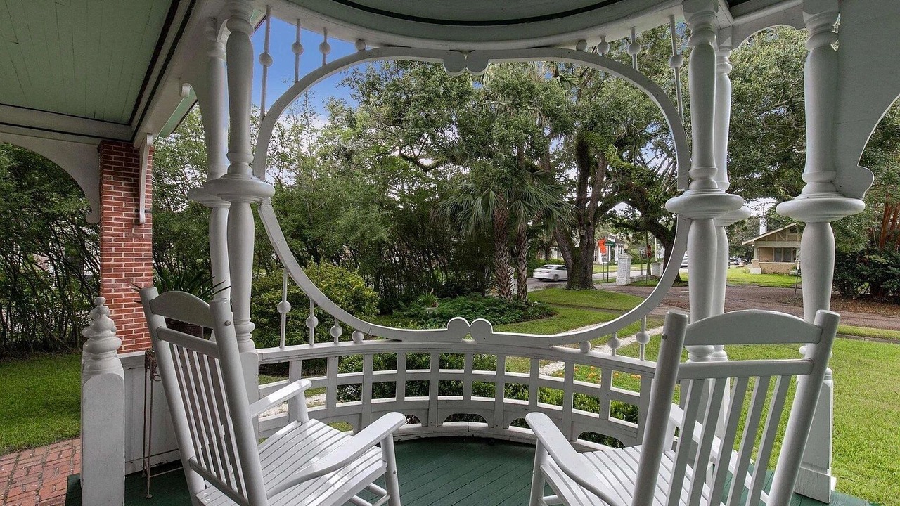 Photo of Patio Balcony in Hannon Park