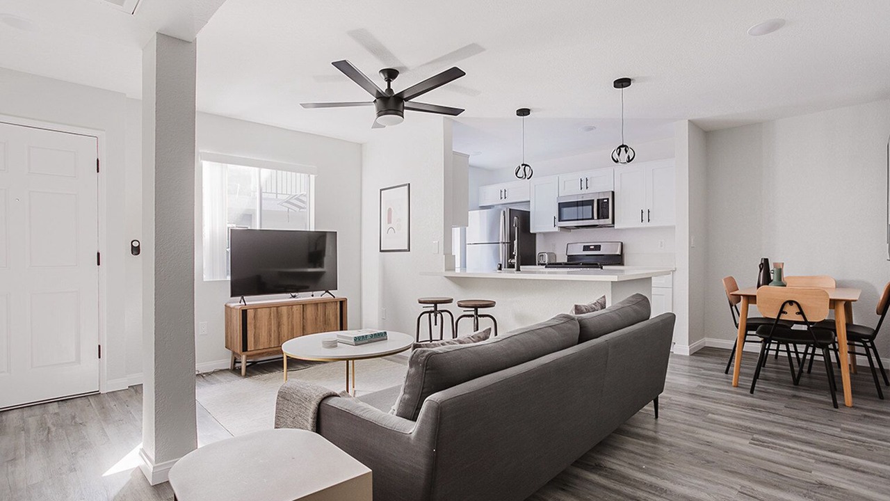 Photo of Livingroom in West Los Angeles
