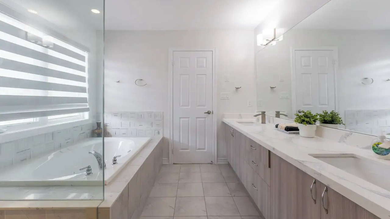 Photo of Bathroom in Caledon