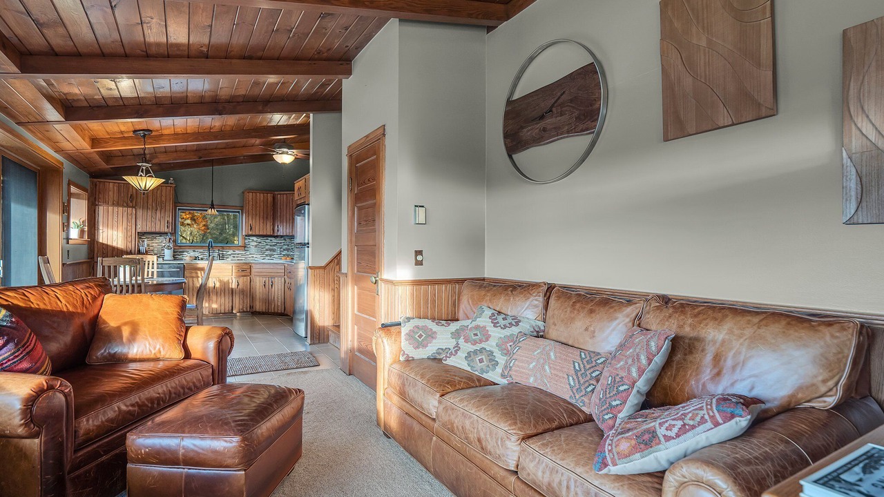 Photo of Livingroom in Ellicottville