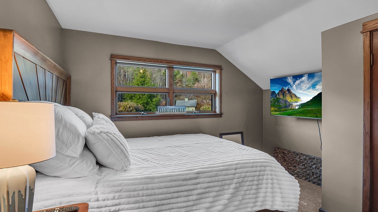 Photo of Bedroom in Ellicottville