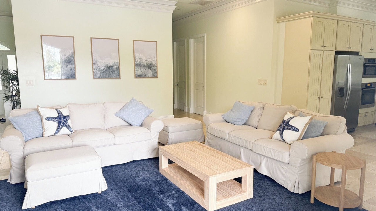 Photo of Livingroom in Smith's Point