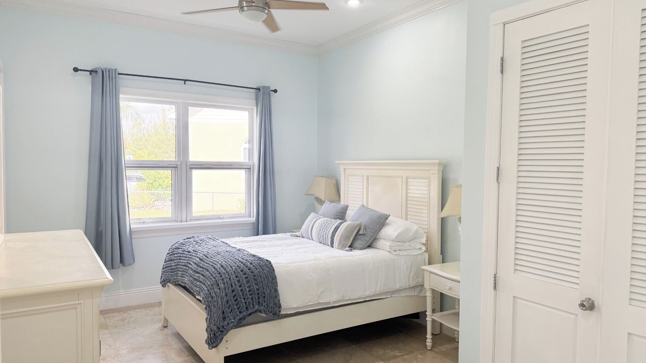 Photo of Bedroom in Smith's Point