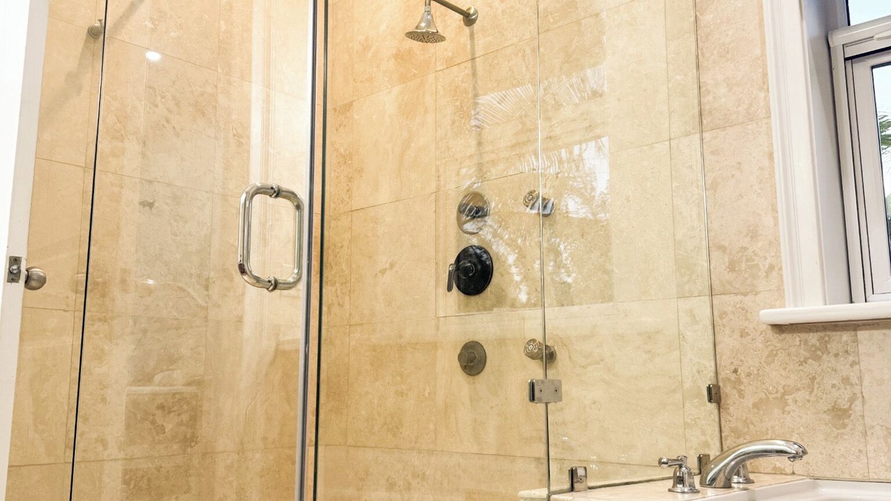 Photo of Bathroom in Smith's Point
