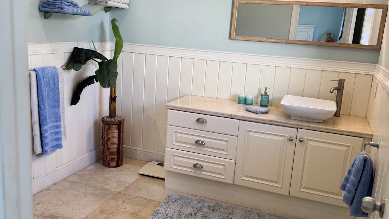 Photo of Bathroom in Smith's Point