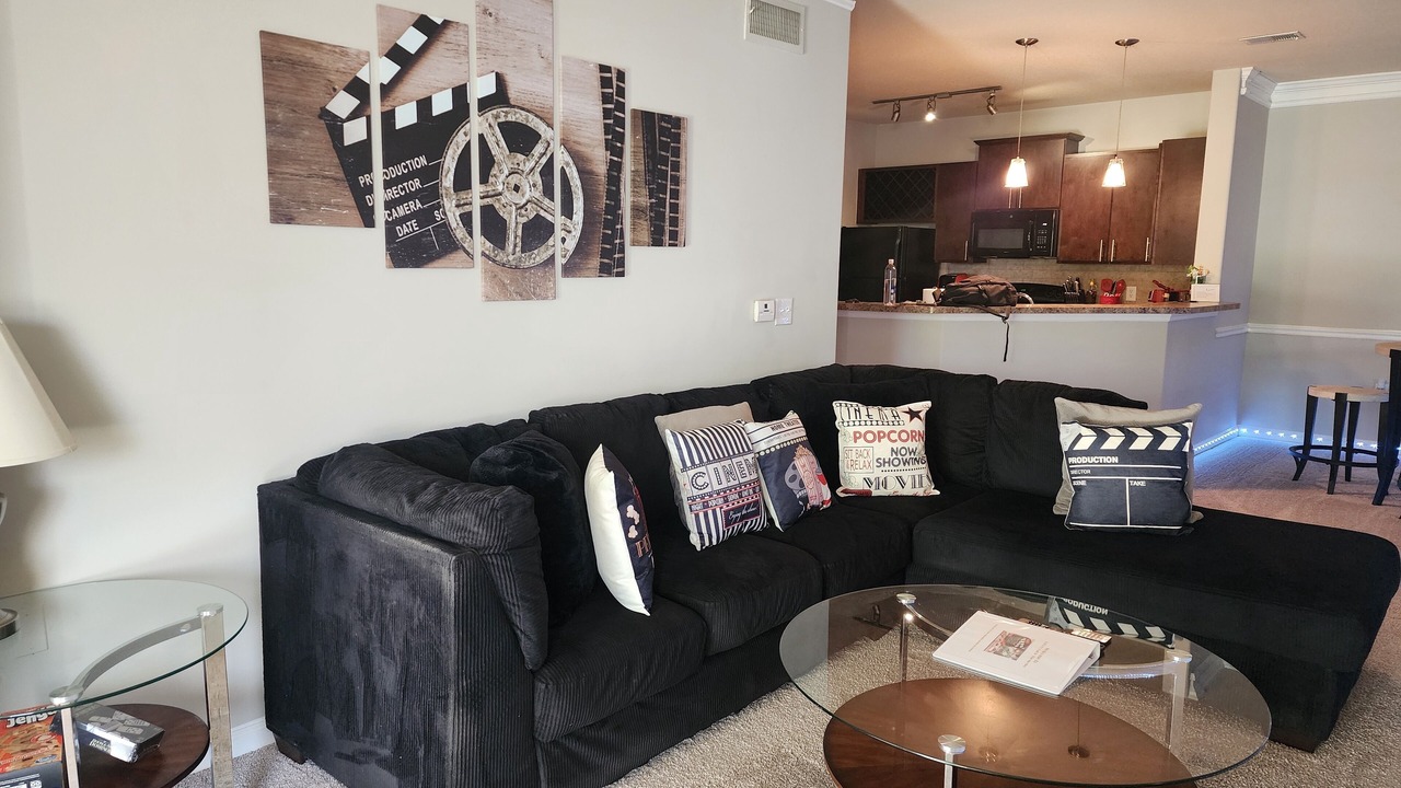 Photo of Livingroom in Executive Park