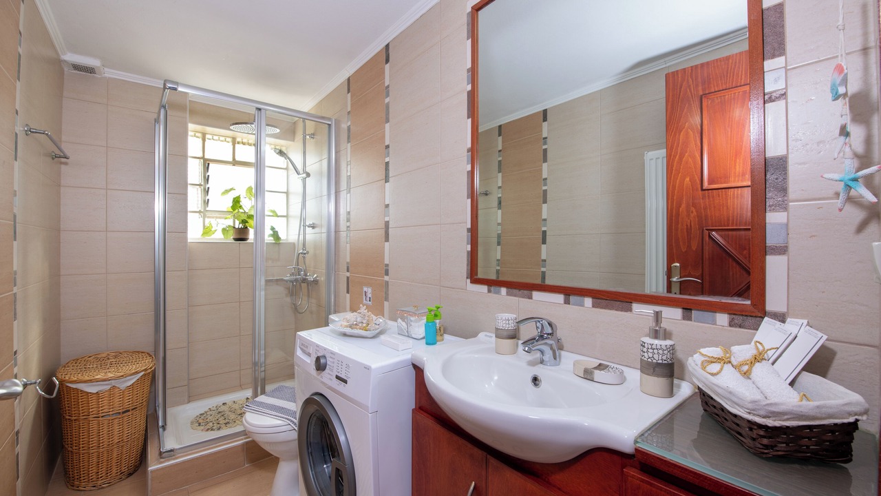 Photo of Bathroom in Kamisiana