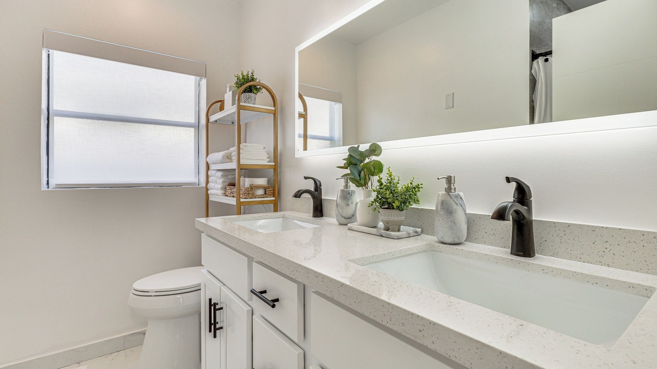 Photo of Bathroom in Lake Ridge