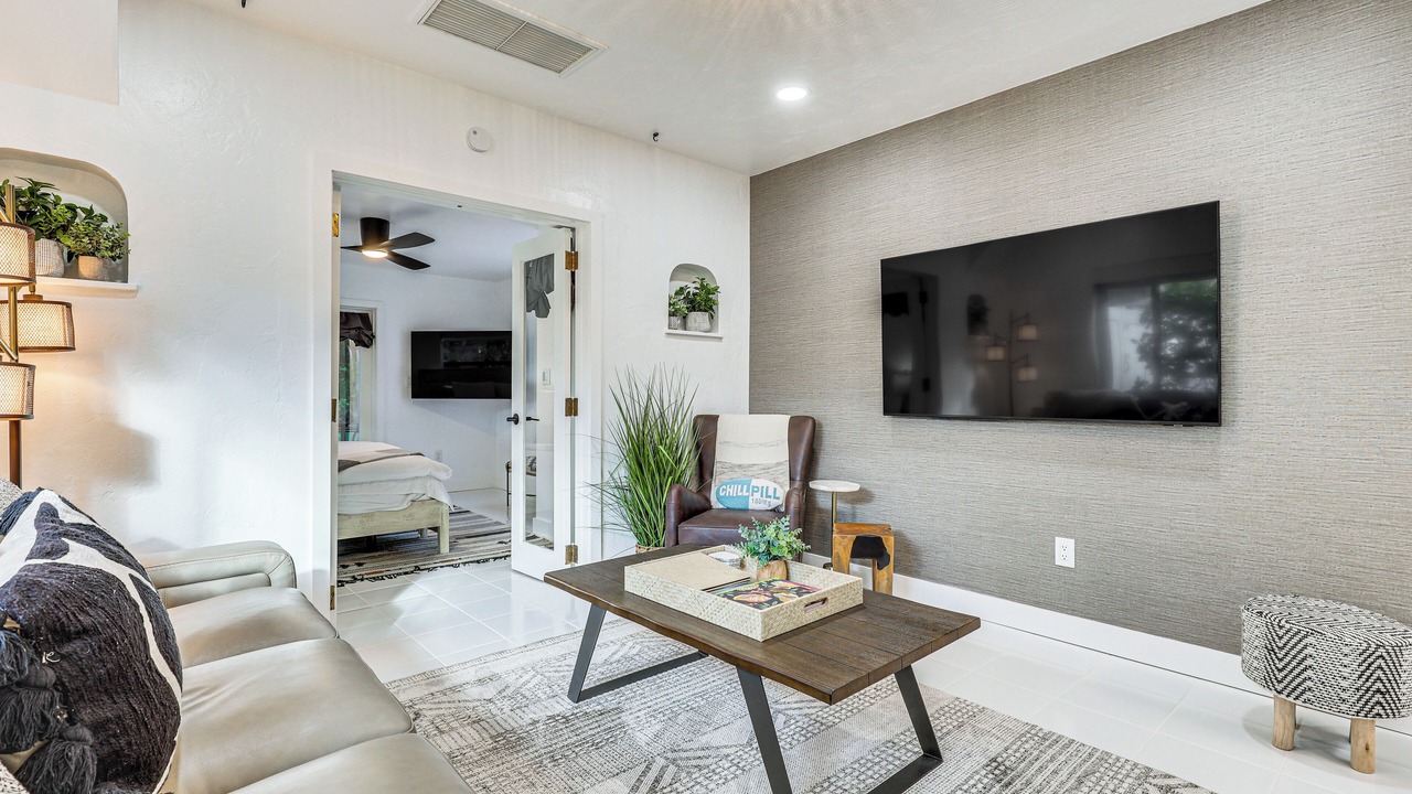 Photo of Livingroom in Lake Ridge