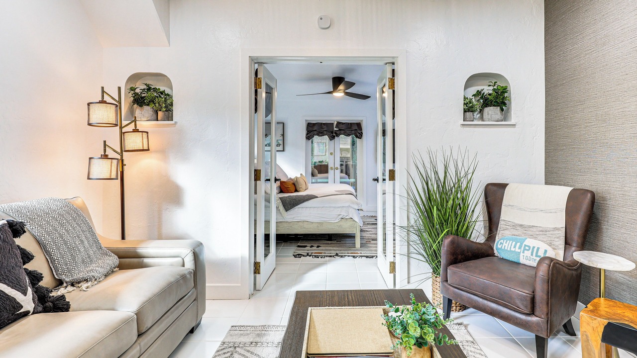 Photo of Livingroom in Lake Ridge