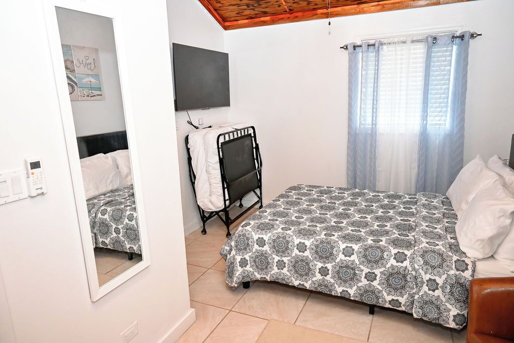 Photo of Bedroom in Rock Sound
