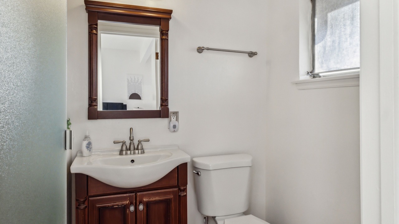 Photo of Bathroom in Little Branham - Rosswood