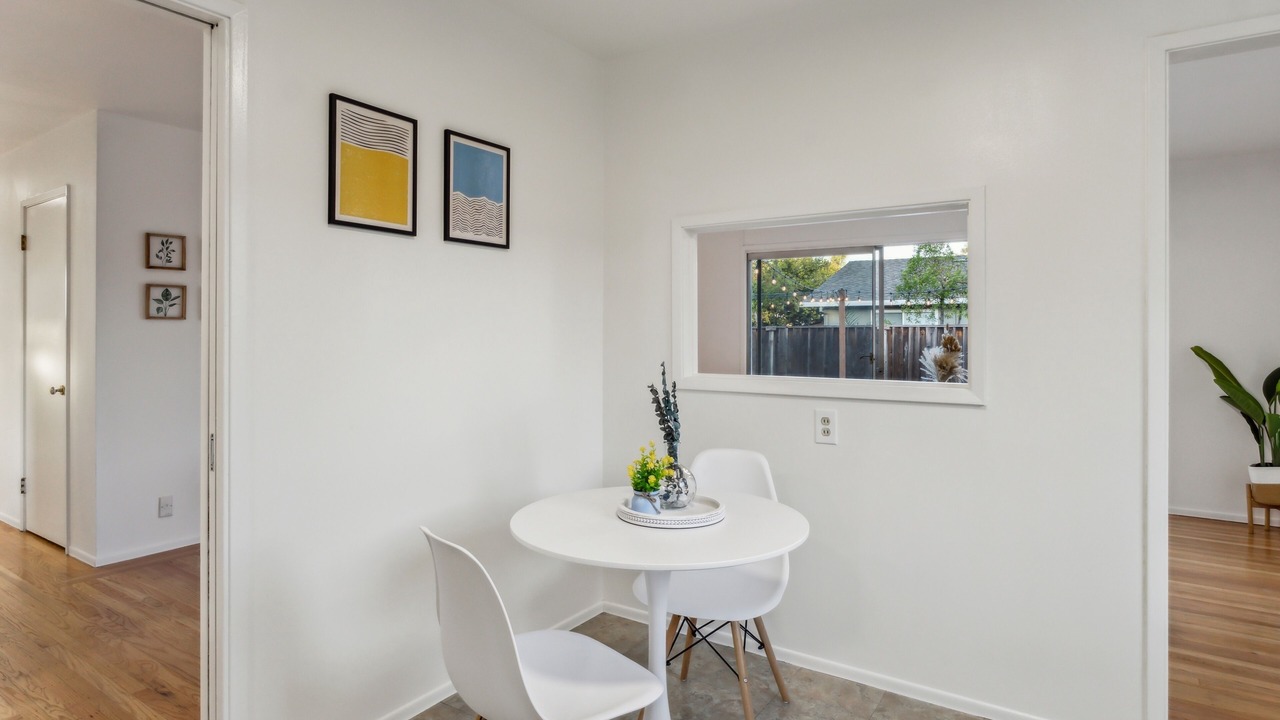 Photo of Bedroom in Little Branham - Rosswood