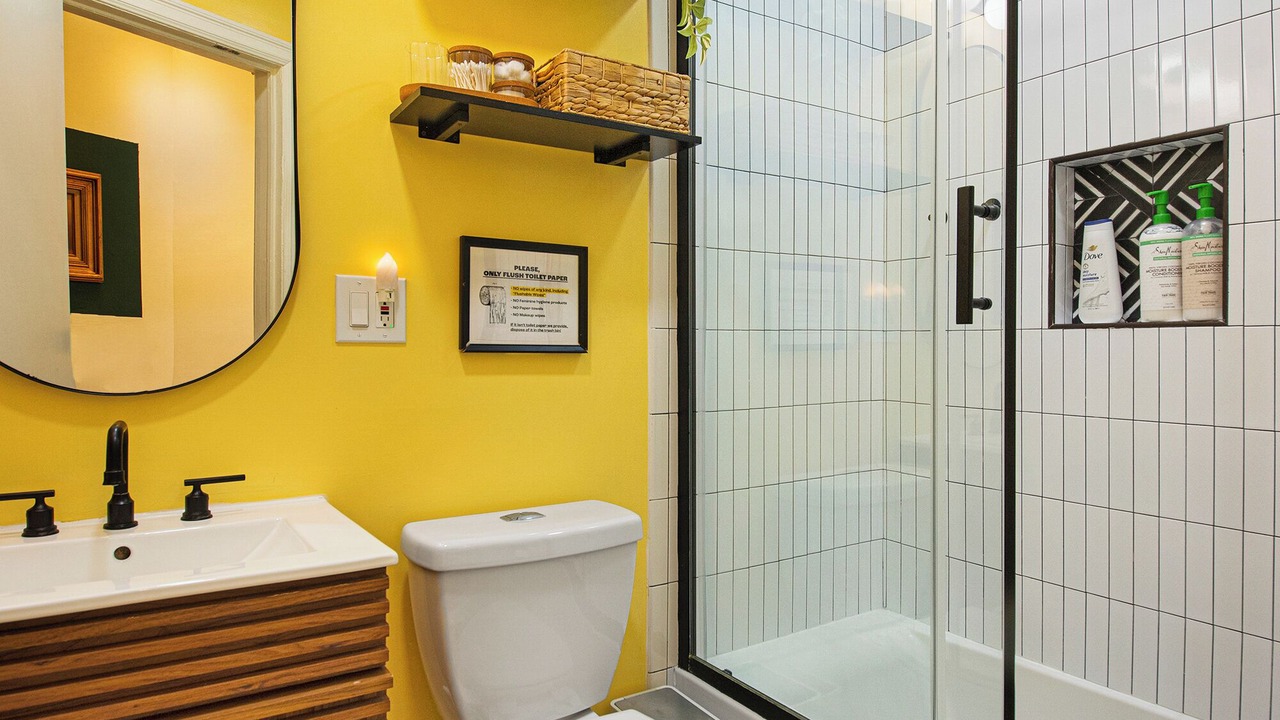Photo of Bathroom in McGinley Square