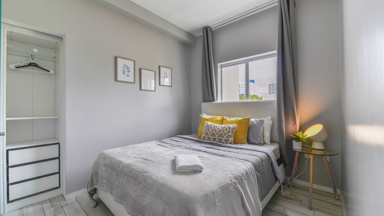 Photo of Bedroom in Midtown