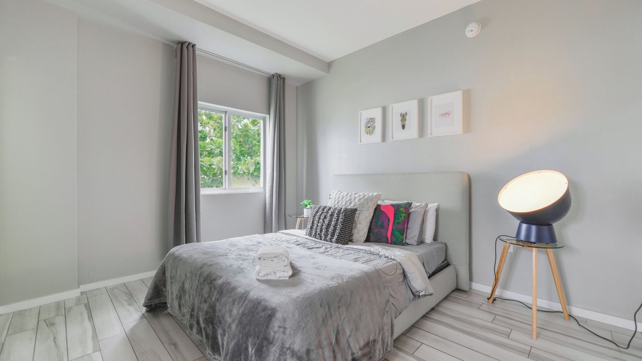 Photo of Bedroom in Midtown