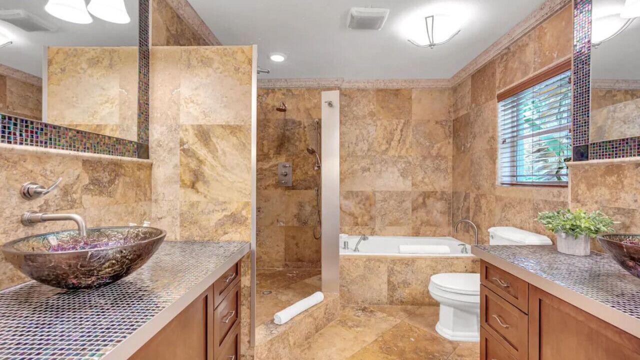 Photo of Bathroom in Birch Park Finger Streets