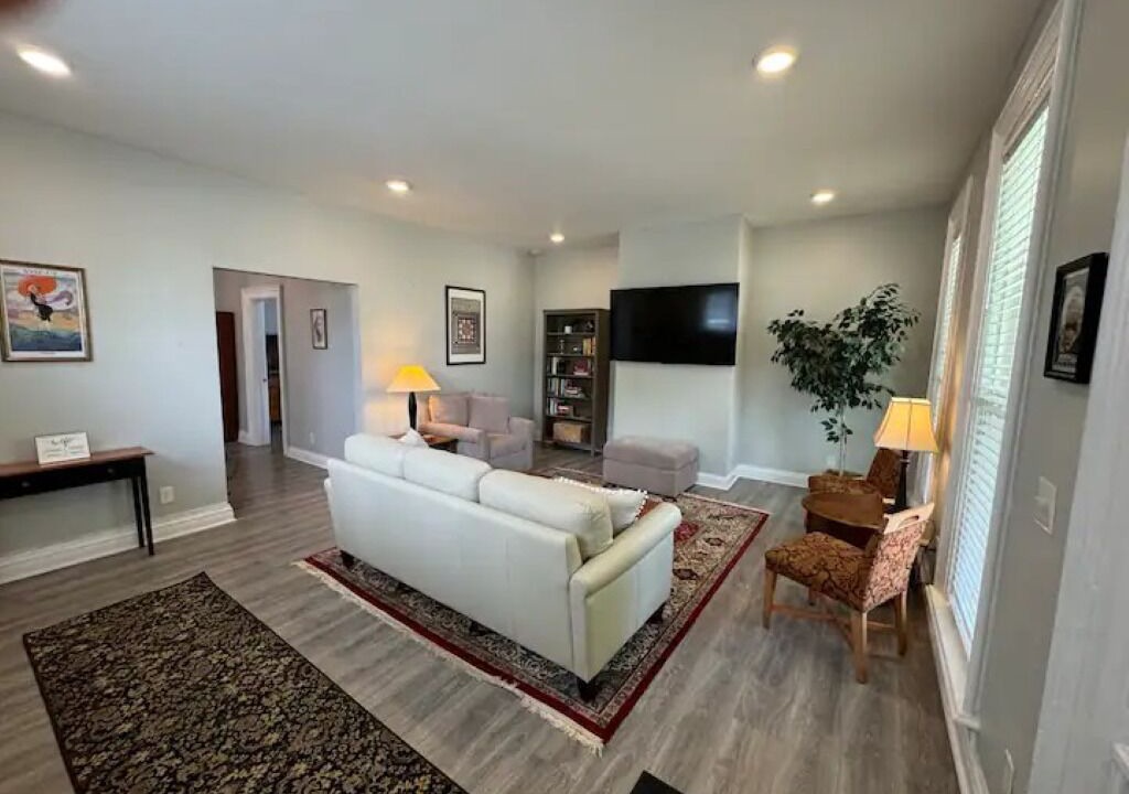 Photo of Livingroom in Bryant