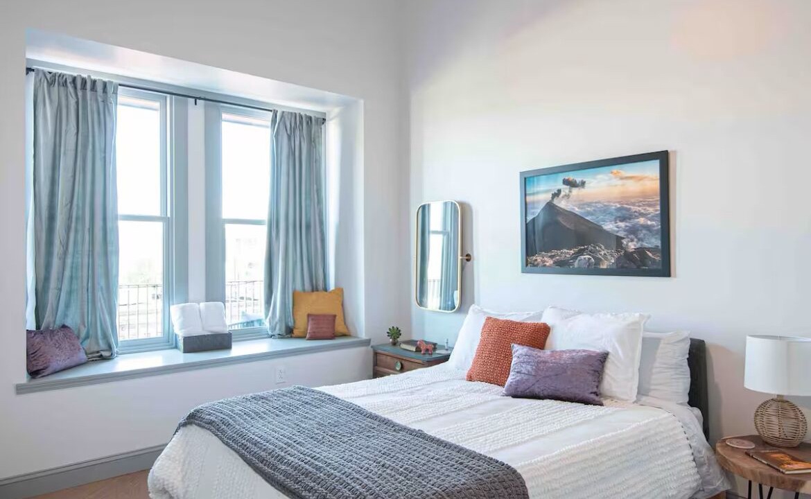 Photo of Bedroom in Central City