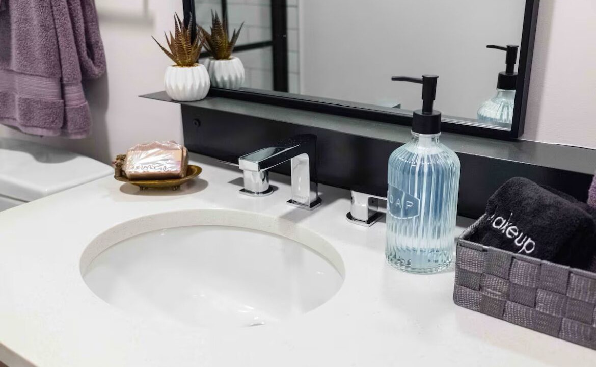 Photo of Bathroom in Central City