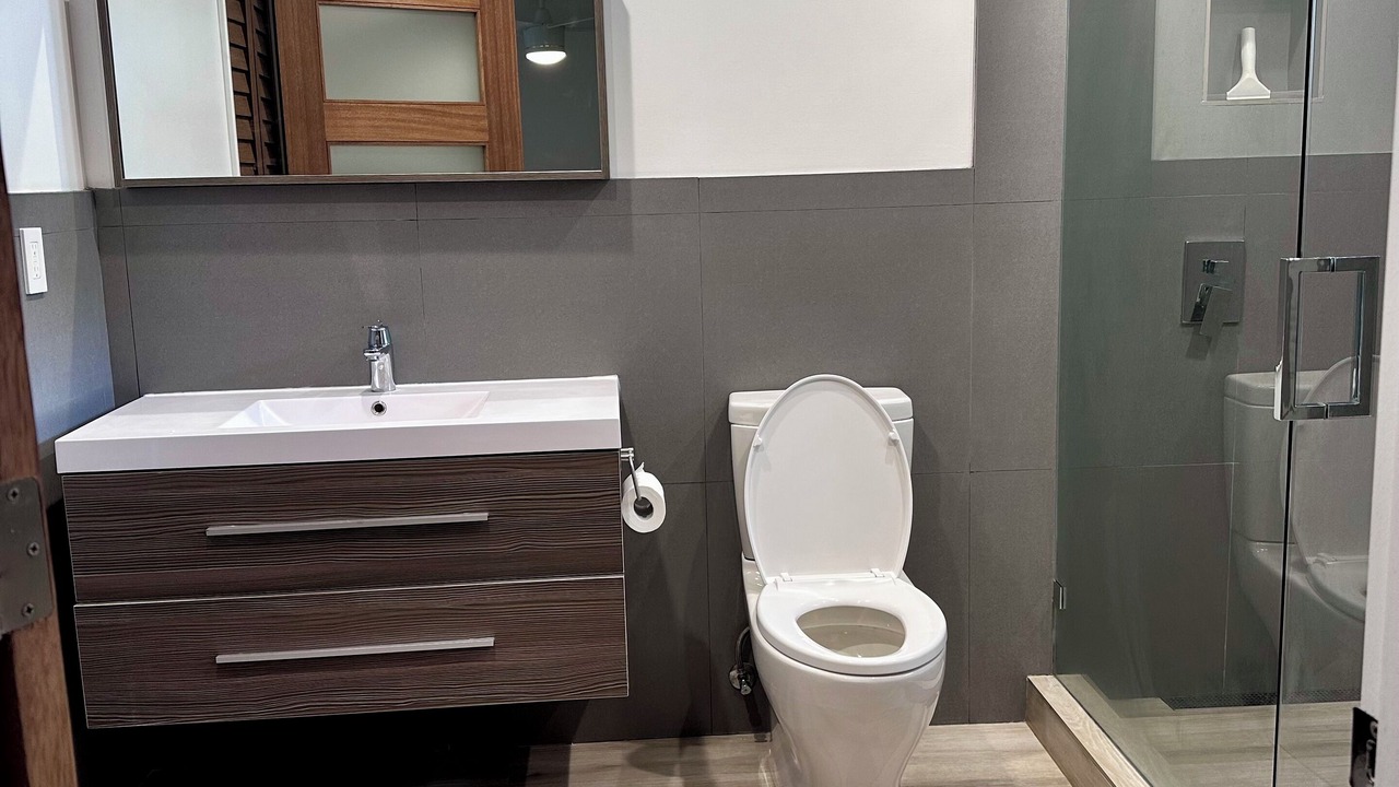 Photo of Bathroom in Coral Way