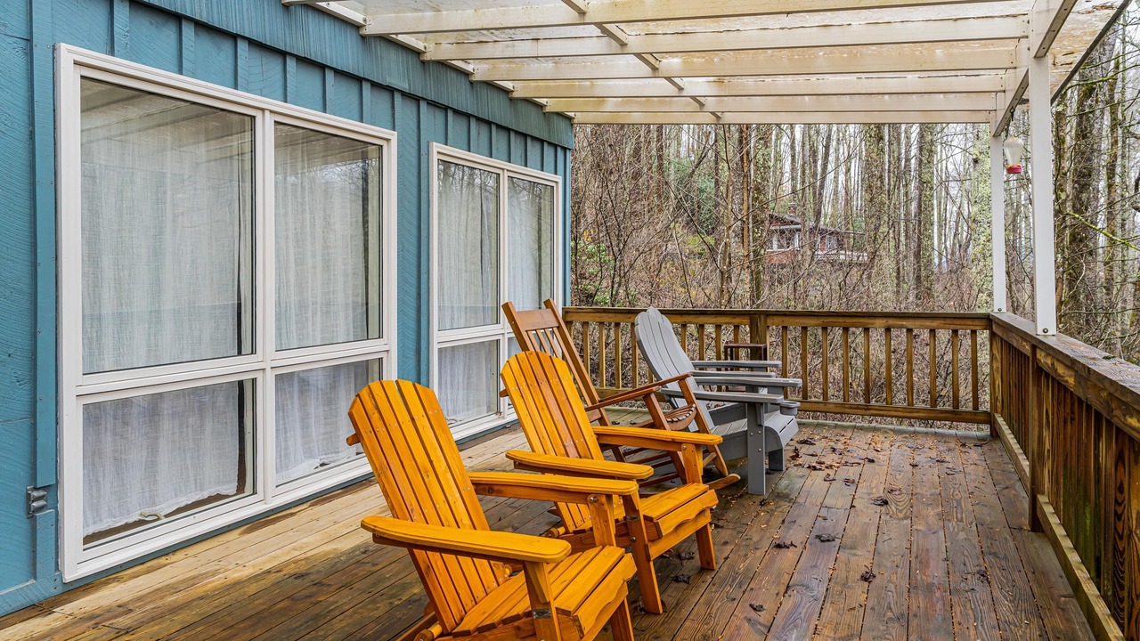 Photo of Patio Balcony in Balsam