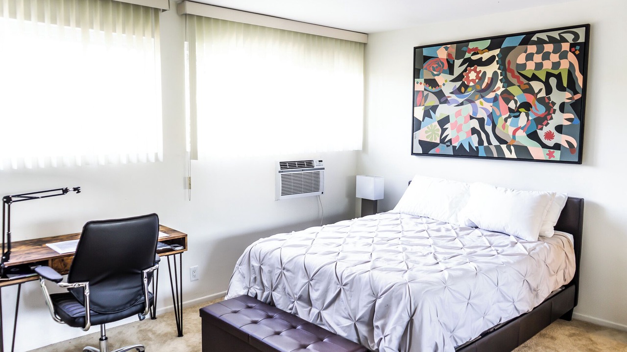 Photo of Bedroom in Hollywood Hills West