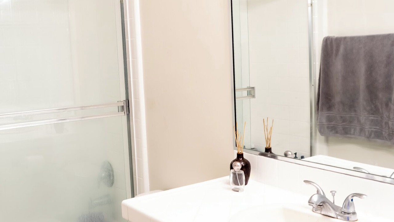 Photo of Bathroom in Hollywood Hills West